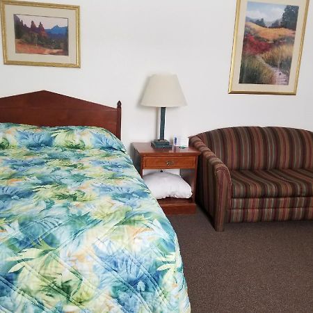 Howard'S Motel Glendo Esterno foto